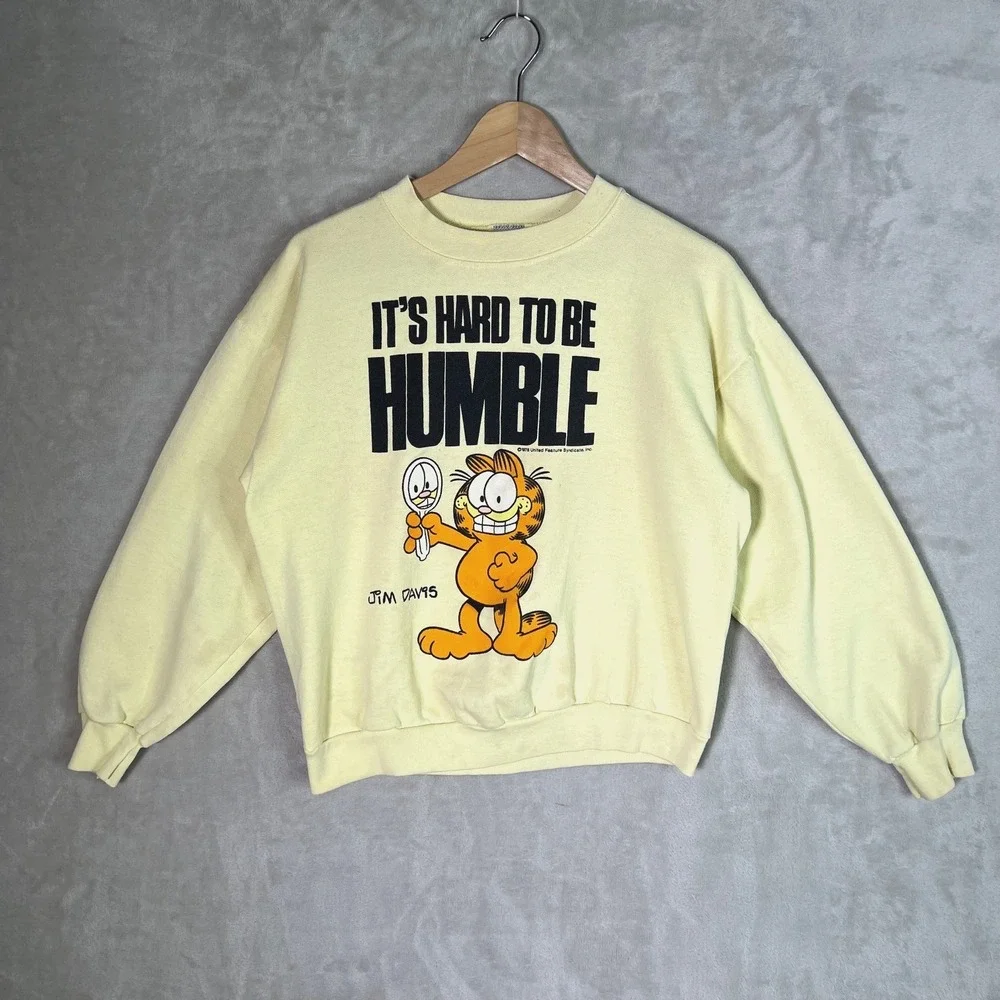 Vintage Garfield Sweatshirt M Yellow Hard To‎ Be Humble Comic Crewneck 70s